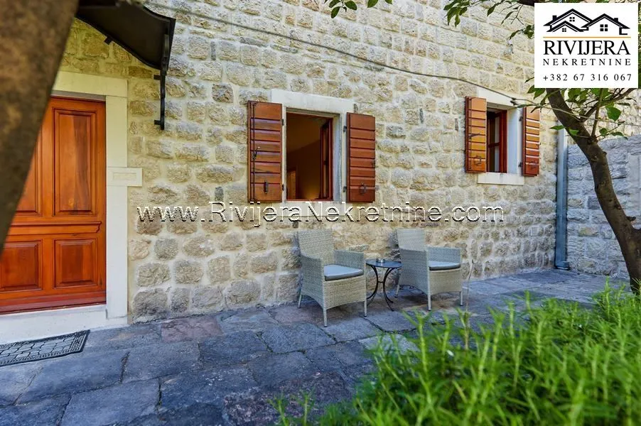 Sale, house, 450m², Dobrota, Kotor