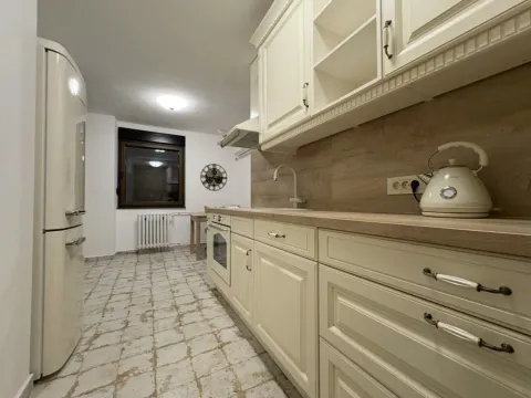 Prodaja, jednosoban stan, 70m², Novi Sad, Srbija - image 3
