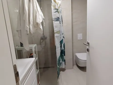 Sale, two bedroom apartment, 80m², Bečići, Budva - image 5