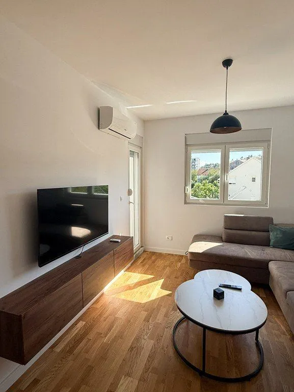 Izdavanje, jednosoban stan, 43m², Zabjelo, Podgorica