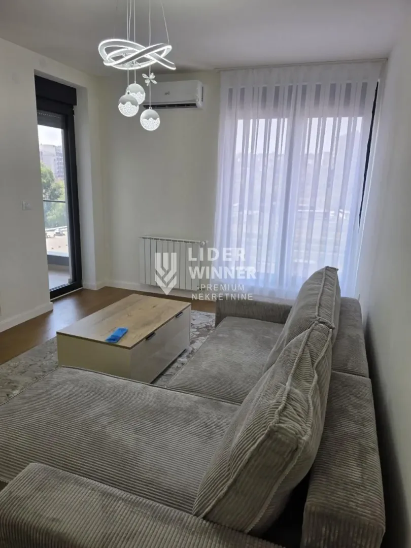 Izdavanje, dvosoban stan, 53m², Autokomanda, Voždovac Sve Podlokacije