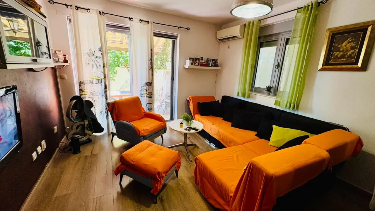 Sale, one bedroom apartment, 45m², Petrovac, Budva