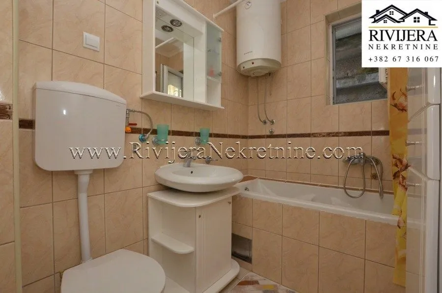 Prodaja, dvosoban stan, 79m², Centar, Herceg Novi