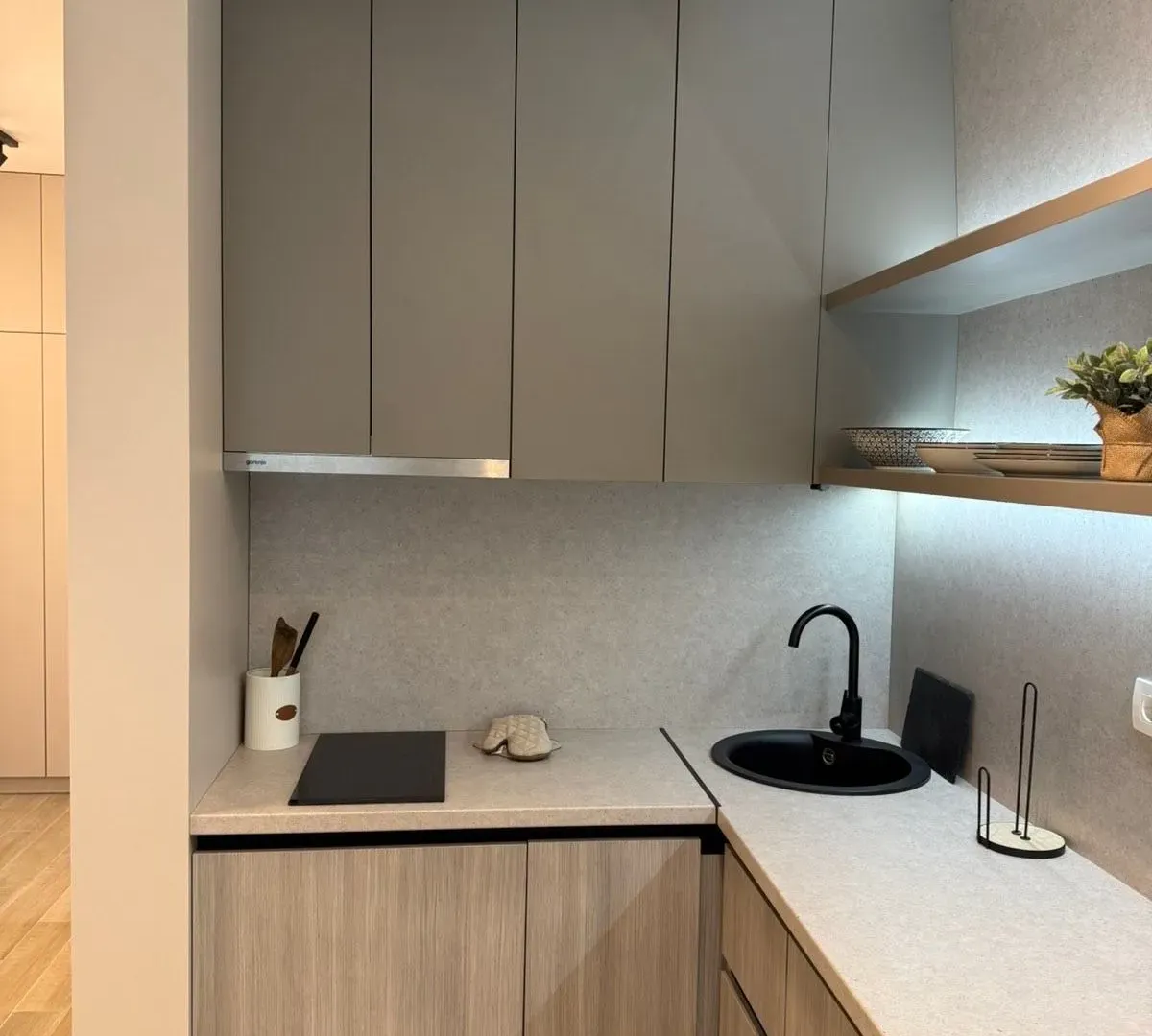 Izdavanje, jednosoban stan, 34m², Bečići, Budva