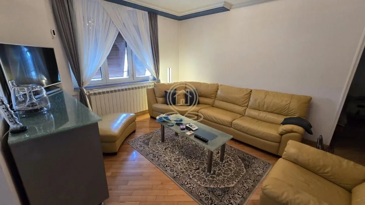 Izdavanje, dvosoban stan, 54m², Stari Grad, Beograd