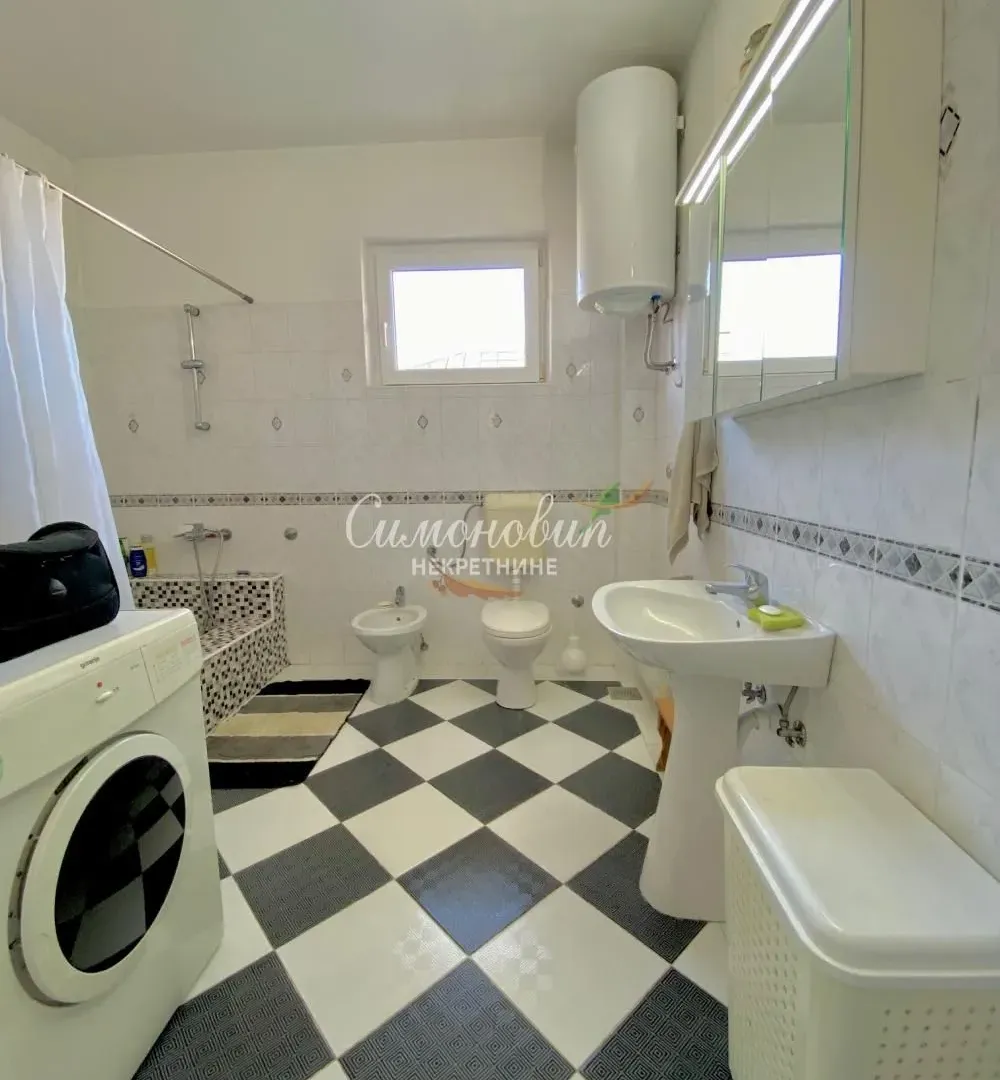 Sale, house, 540m², Jajinci, Voždovac Sve Podlokacije