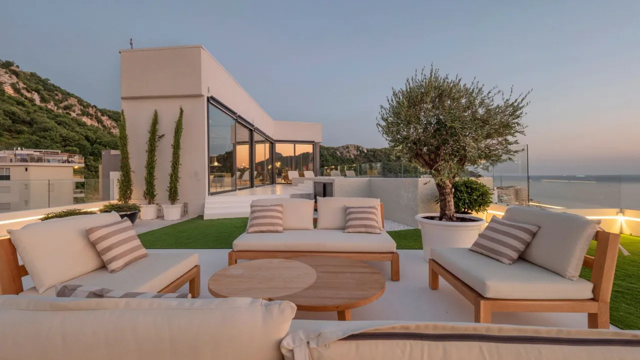 Sale, apartment, 1000m², Rafailovići, Budva