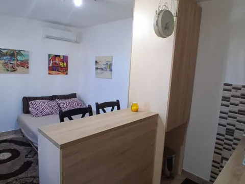 Daily-rent, one bedroom apartment, 25m², Blok 9, Podgorica - image 4