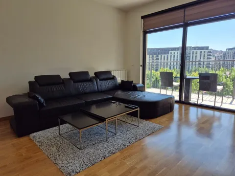 Izdavanje, trosoban stan, 88m², Beograd Na Vodi, Beograd - image 1