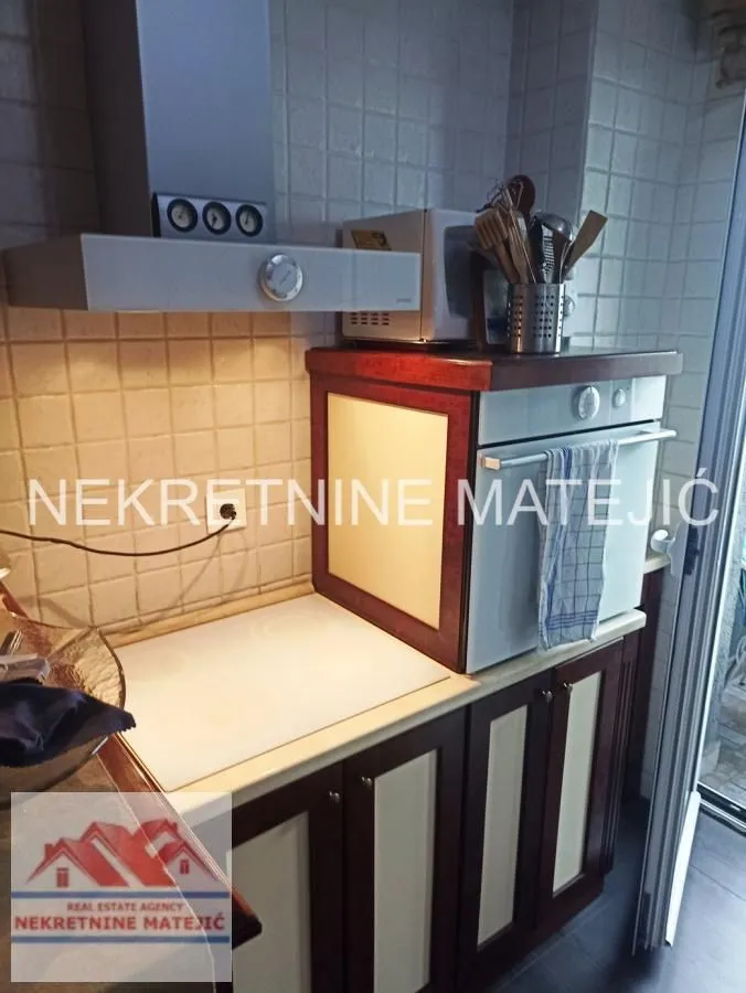 Prodaja, četvorosoban stan, 114m², Centar, Kragujevac