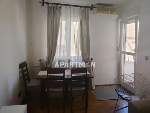 Rent, two bedroom apartment, 46m², Stari Grad, Beograd - image 4