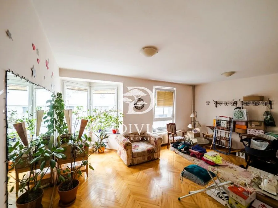 Prodaja, trosoban stan, 89m², Vračar Centar, Vračar Sve Podlokacije