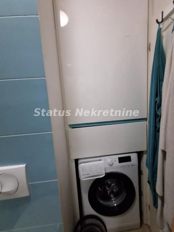 Prodaja, četvorosoban stan, 85m², Grbavica, Novi Sad Sve Podlokacije