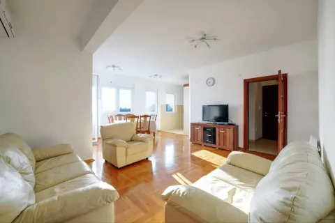 Prodaja, trosoban stan, 104m², Centar, Bar - image 7