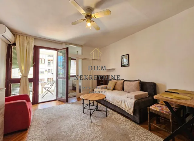 Rent, one bedroom apartment, 37m², Centar, Bar