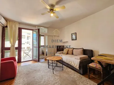 Rent, one bedroom apartment, 37m², Centar, Bar - image 12