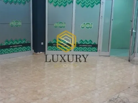 Rent, office space, 43m², Blok 6, Podgorica - image 3