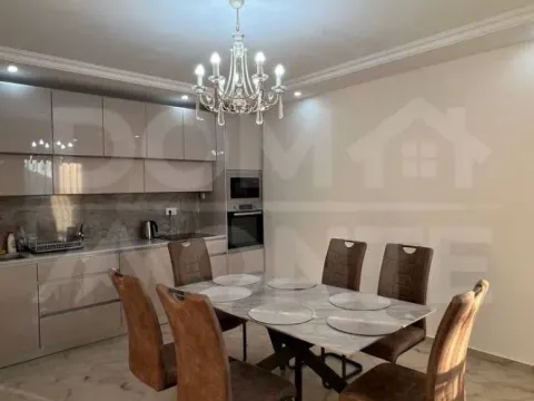 Rent, house, 240m², Tivat, Crna Gora - image 4