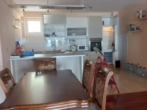 Sale, three bedroom apartment, 142m², Petrovac, Budva - image 9