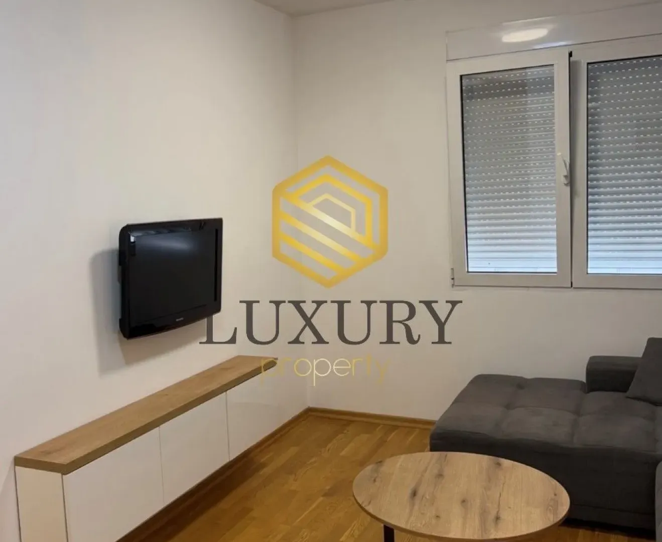 Rent, one bedroom apartment, 40m², Blok 6, Podgorica
