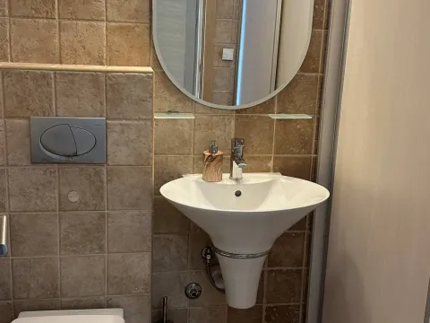 Rent, two bedroom apartment, 75m², Dobrota, Kotor - image 10