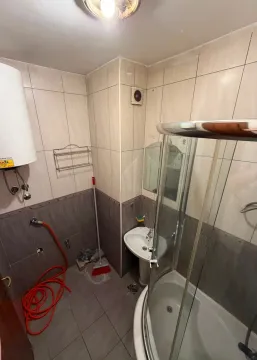 Prodaja, trosoban stan, 87m², Blok 9, Podgorica - image 9