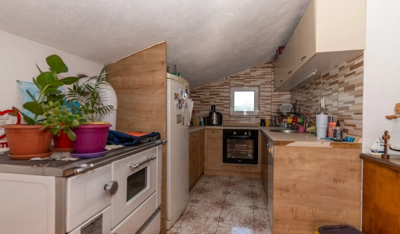 Prodaja, kuća, 160m², Kosić, Danilovgrad