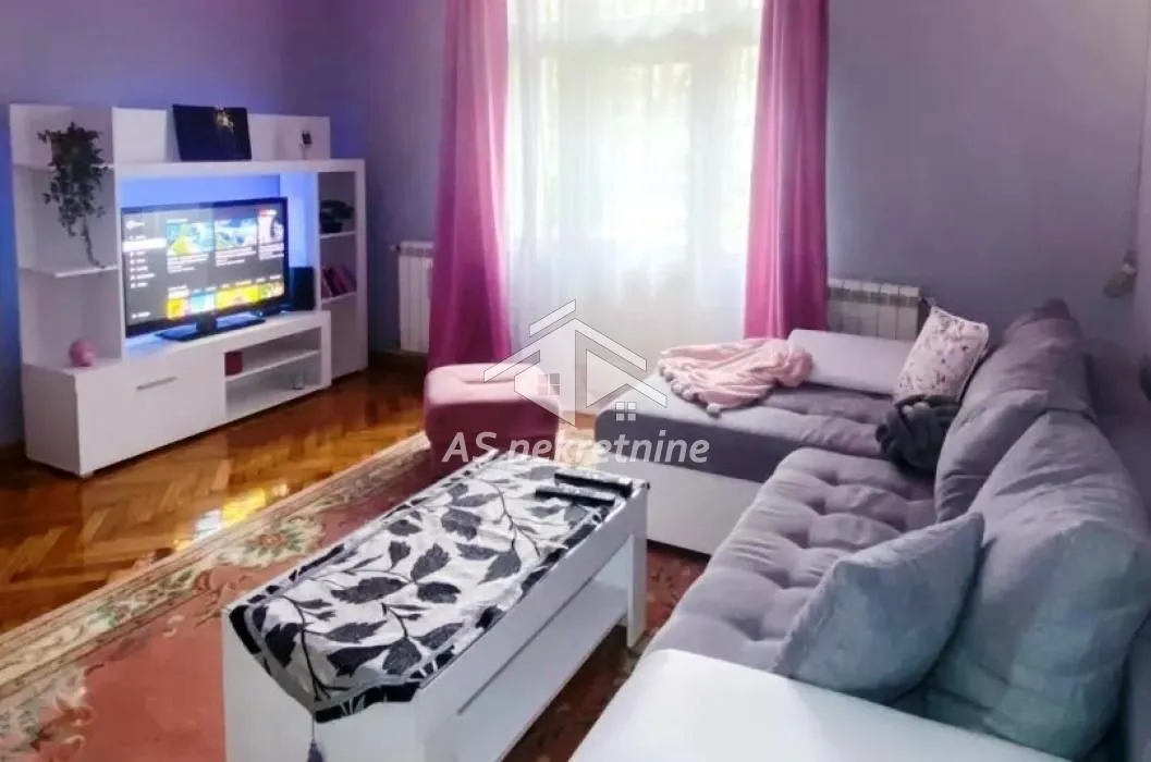 Rent, two bedroom apartment, 57m², Cvetni Trg, Vračar Sve Podlokacije