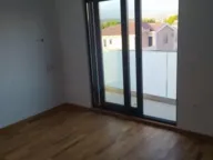 Izdavanje, garsonjera, 22m², Tološka šuma, Podgorica - image 3