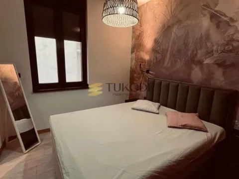 Sale, two bedroom apartment, 40m², Kalenić Pijaca, Vračar Sve Podlokacije - image 8