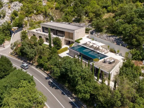 Prodaja, kuća, 526m², Orahovac, Kotor