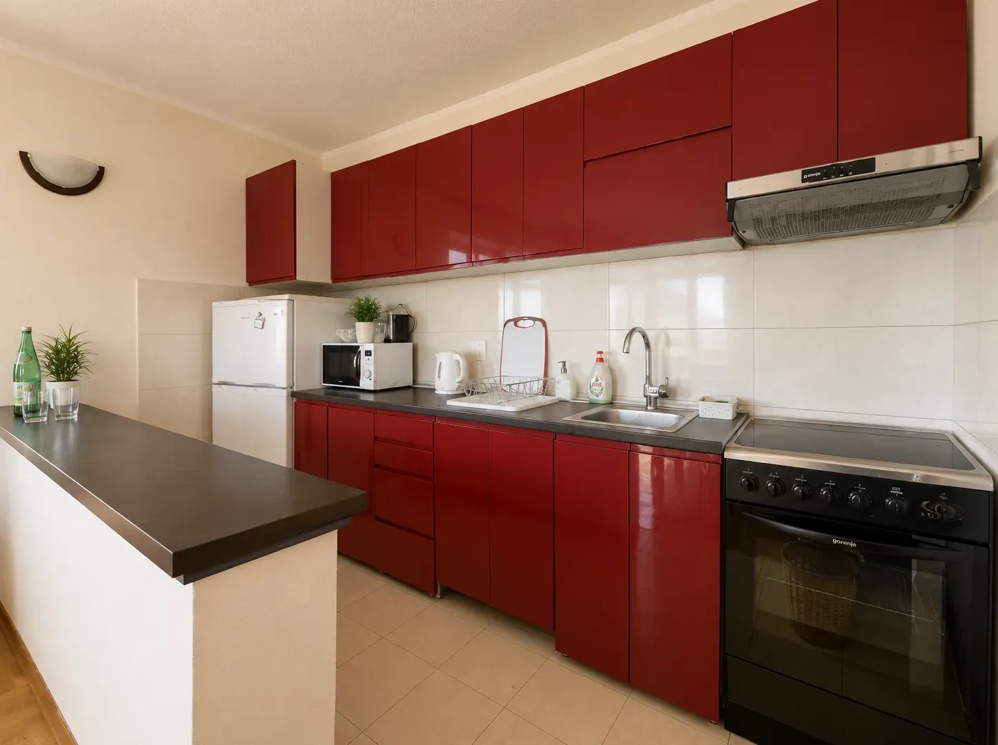 Prodaja, četvorosoban stan, 173m², Petrovac, Budva