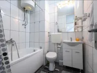 Izdavanje, trosoban stan, 75m², Stara Varoš, Podgorica - image 13