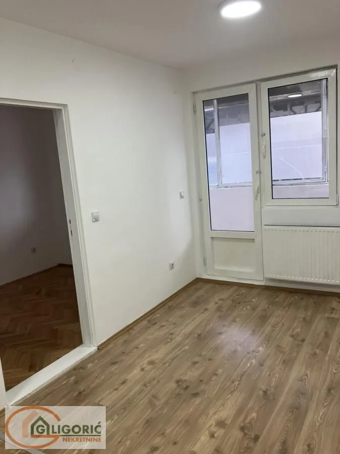 Prodaja, garsonjera, 25m², Cerak, Beograd