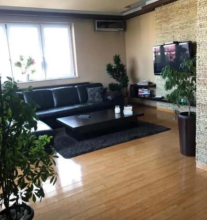 Prodaja, trosoban stan, 124m², Nova Detelinara, Novi Sad Sve Podlokacije