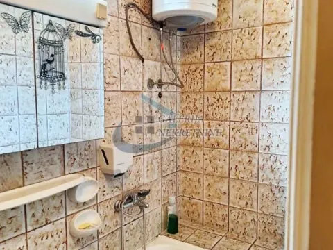 Izdavanje, jednosoban stan, 35m², Đeram Pijaca, Beograd - image 9
