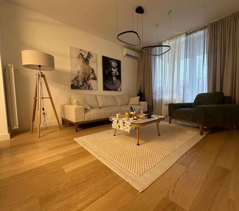 Prodaja, trosoban stan, 74m², Savski Venac, Beograd