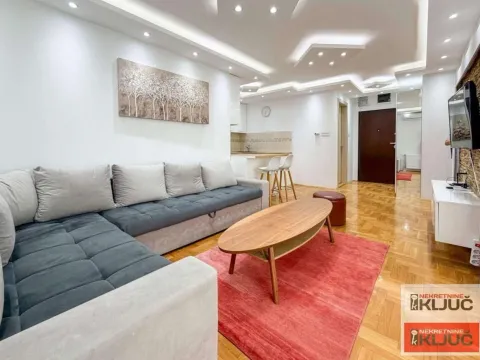 Izdavanje, jednosoban stan, 46m², Bulevar Oslobodjenja, Novi Sad Sve Podlokacije - image 7