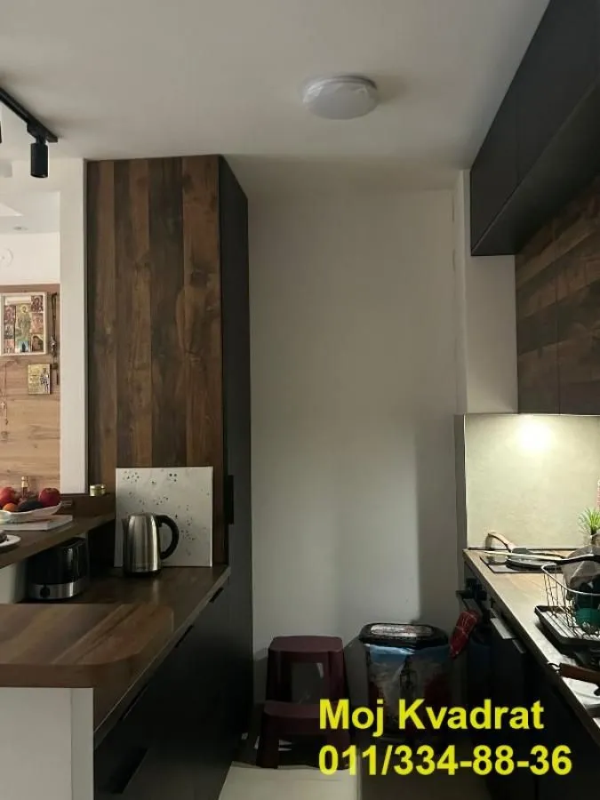 Prodaja, trosoban stan, 71m², Zemun Sve Podlokacije, Beograd