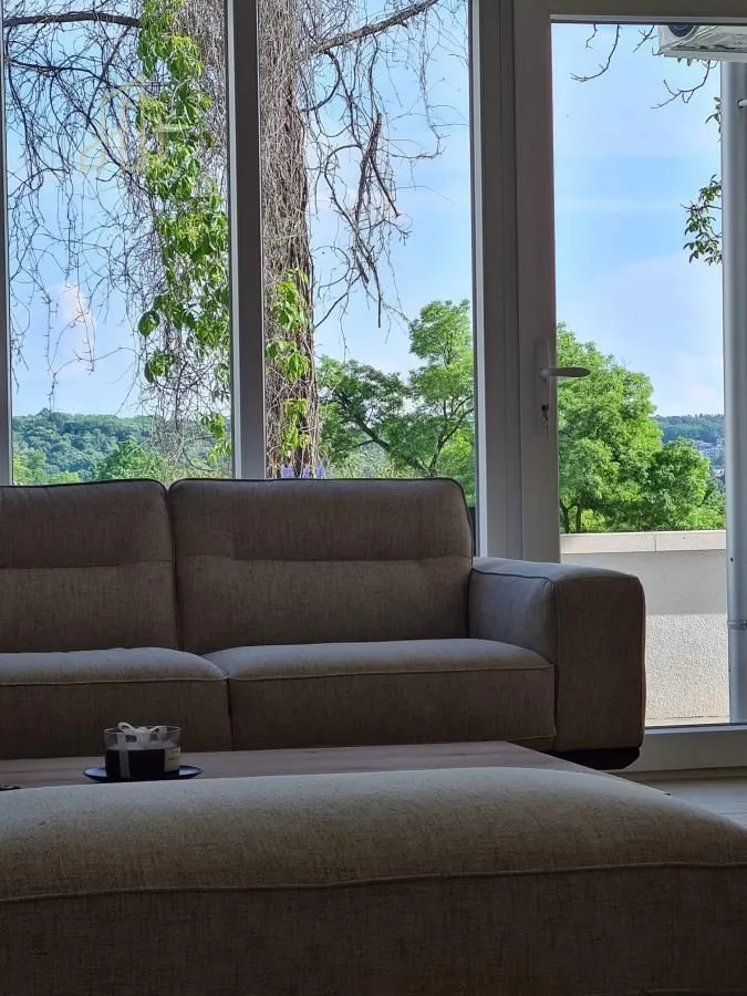 Sale, four bedroom apartment, 180m², Savski Venac, Beograd