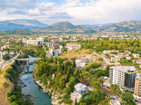 Rent, two bedroom apartment, 66m², Vezirov Most, Podgorica - image 15