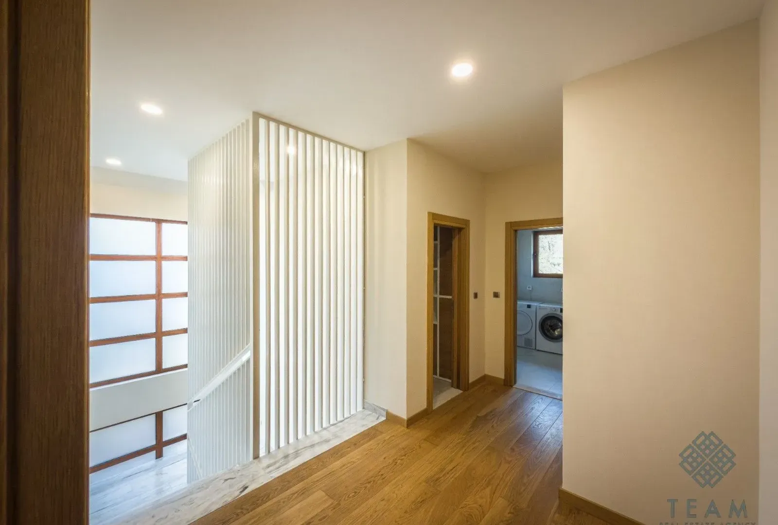 Prodaja, kuća, 330m², Centar, Kolašin