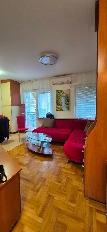 Rent, two bedroom apartment, 32m², Šumice, Beograd