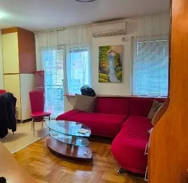 Rent, two bedroom apartment, 32m², Šumice, Beograd - image 1