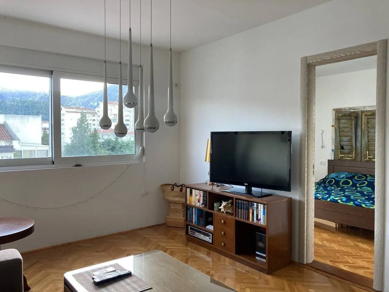 Rent, one bedroom apartment, 57m², Centar, Bar