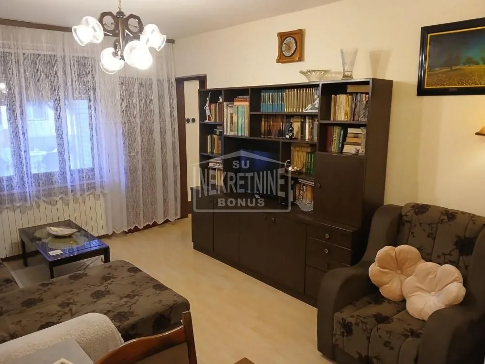 Prodaja, kuća, 190m², Novo Selo, Subotica
