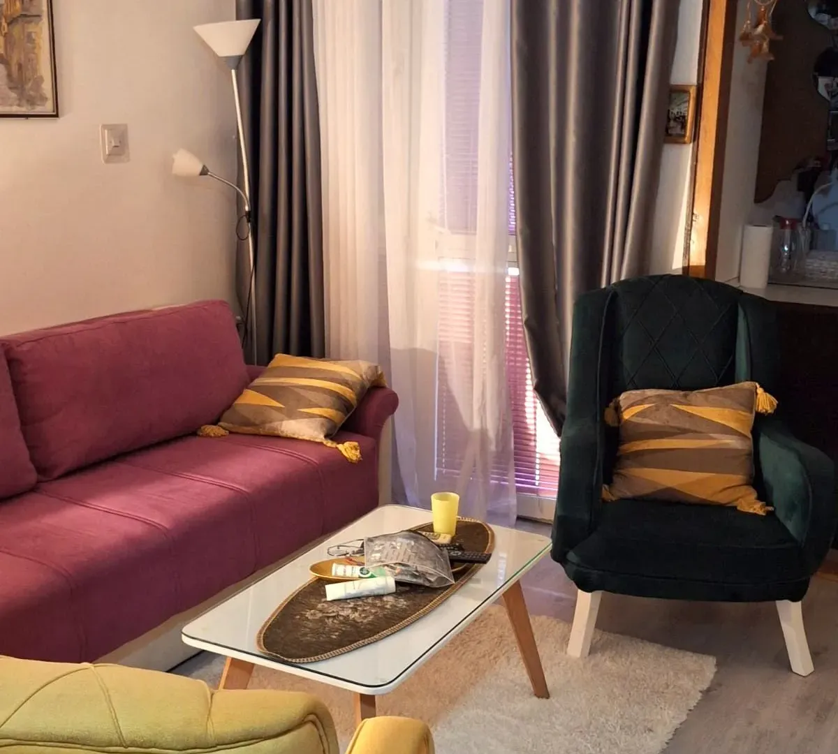 Izdavanje, garsonjera, 33m², Makedonsko naselje, Bar