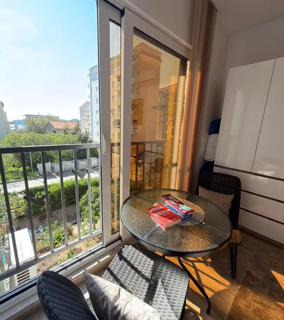 Sale, three bedroom apartment, 75m², Bečići, Budva