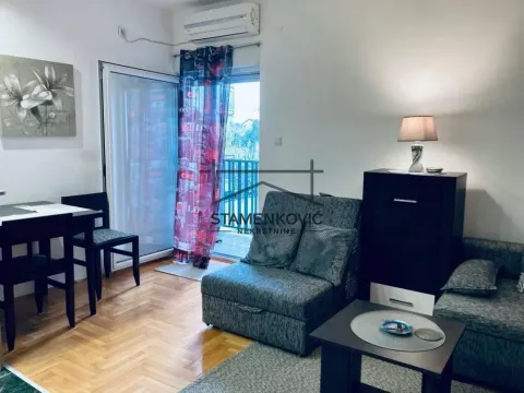 Izdavanje, garsonjera, 26m², Sajam, Novi Sad Sve Podlokacije - image 2