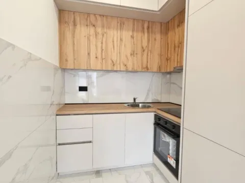 Izdavanje, jednosoban stan, 45m², City Kvart, Podgorica